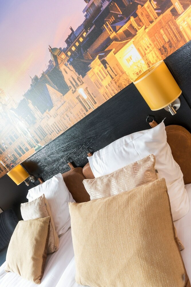 Hotel De Valk
