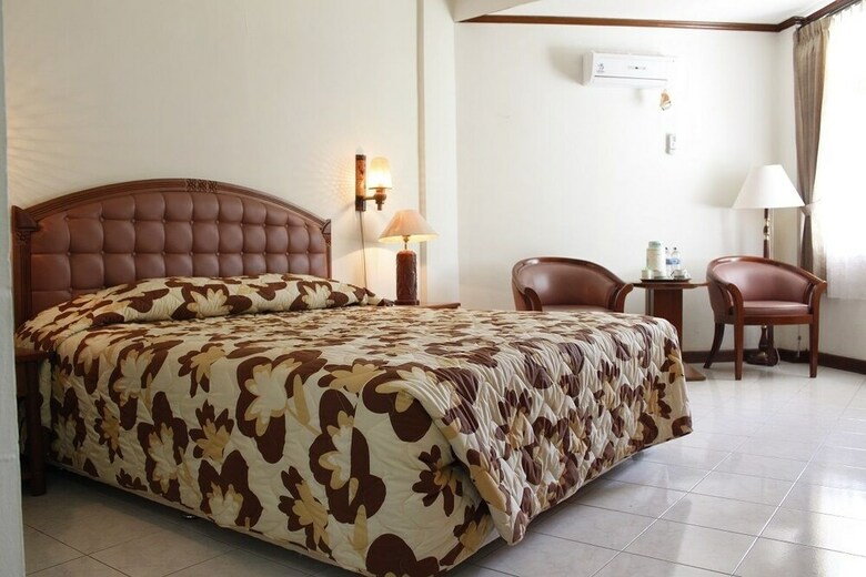 Surya Pesona Beach Hotel