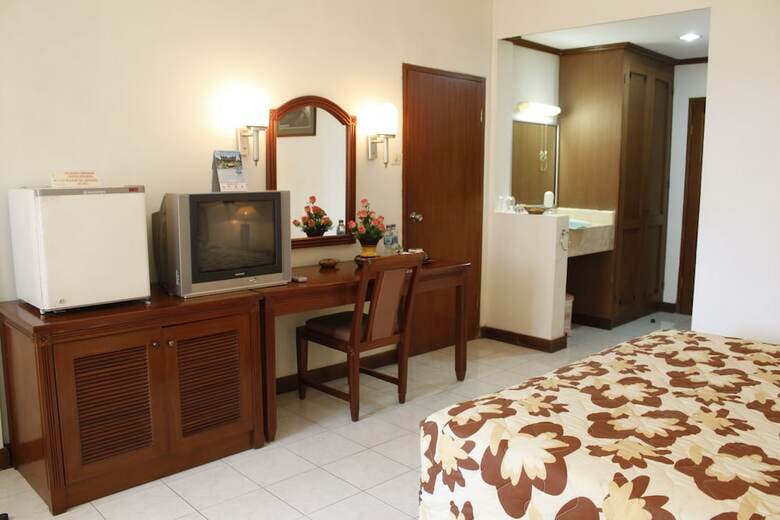 Surya Pesona Beach Hotel