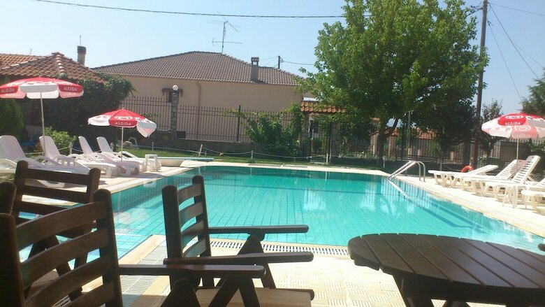 Apartamentos Villa Platythea