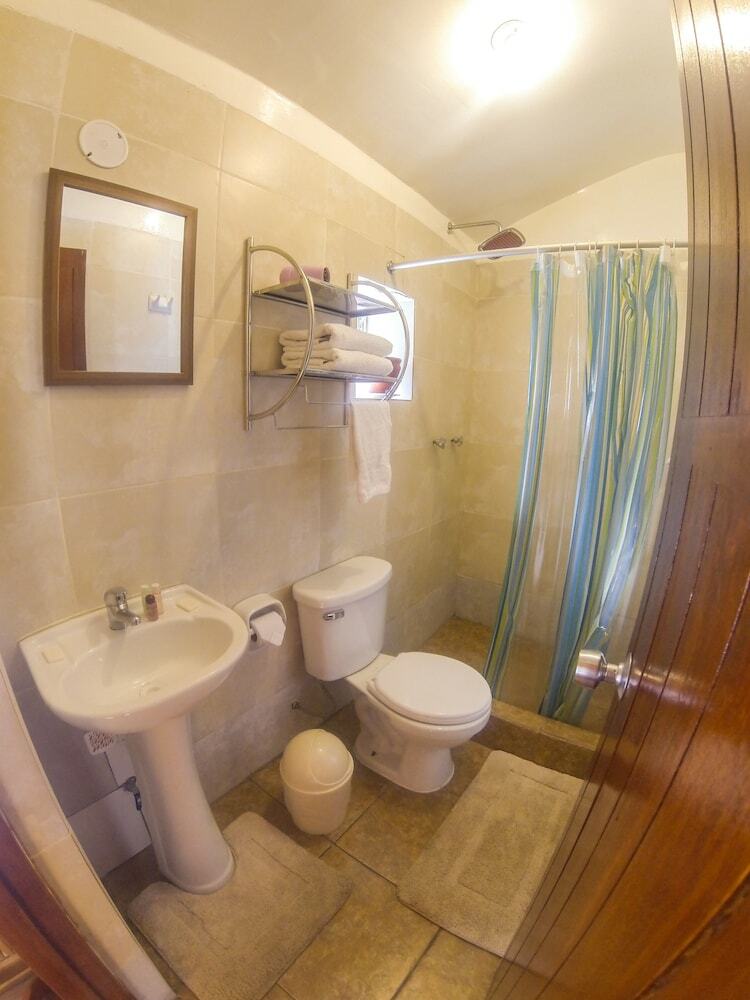 Hotel La Casa Del Abuelo Riverside