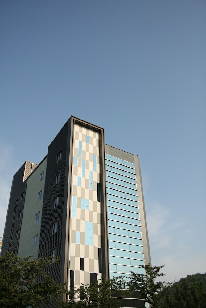 W Hotel