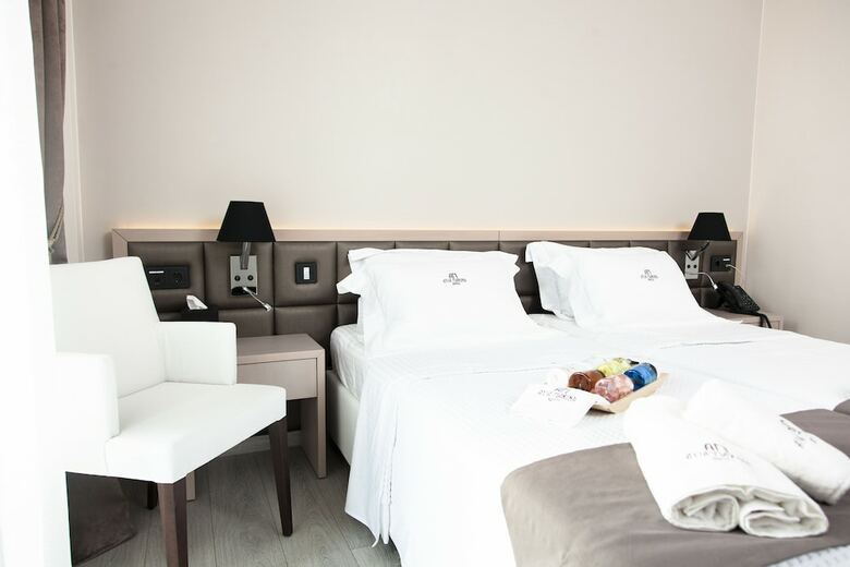 Hotel Ayia Marina Suites