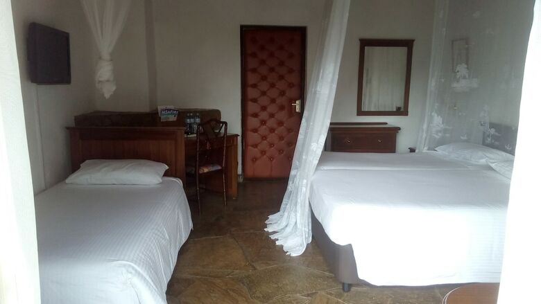 Hotel Jacaranda Lake Elementaita Lodge