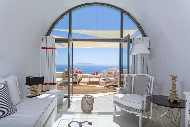 Kamini Santorini Luxury Villas
