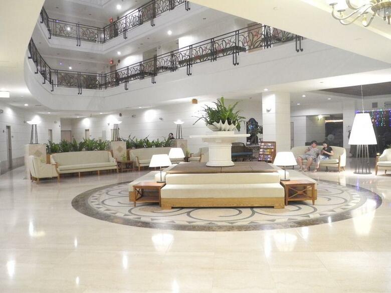 Palasia Hotel Palau