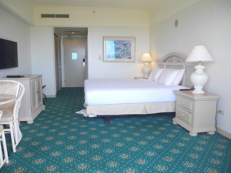 Palasia Hotel Palau