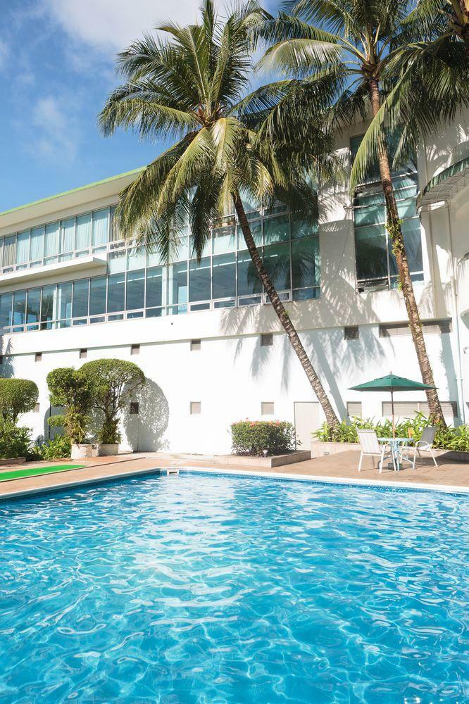Palasia Hotel Palau