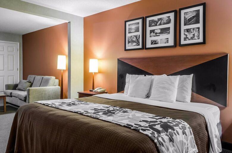 Hotel Sleep Inn & Suites
