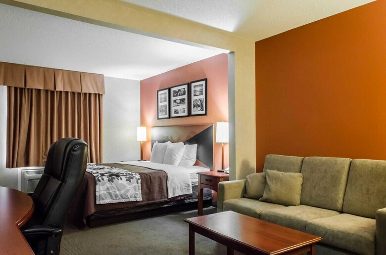 Hotel Sleep Inn & Suites