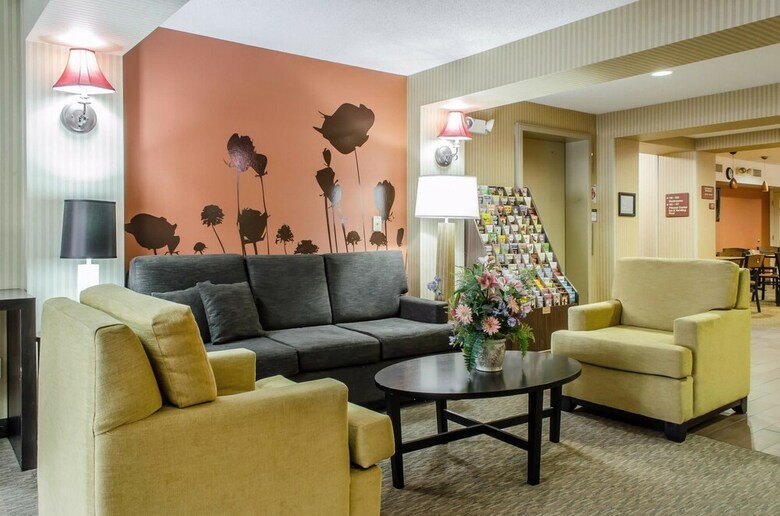 Hotel Sleep Inn & Suites
