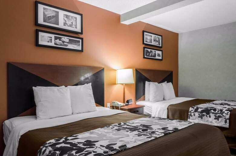 Hotel Sleep Inn & Suites
