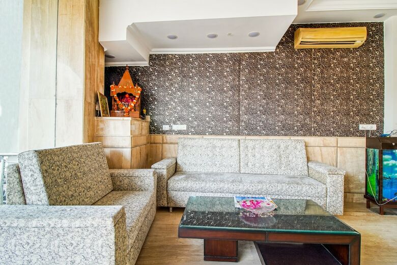 Fabhotel Delhi Heart