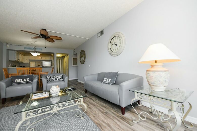 Bay Oaks By Beachside Management