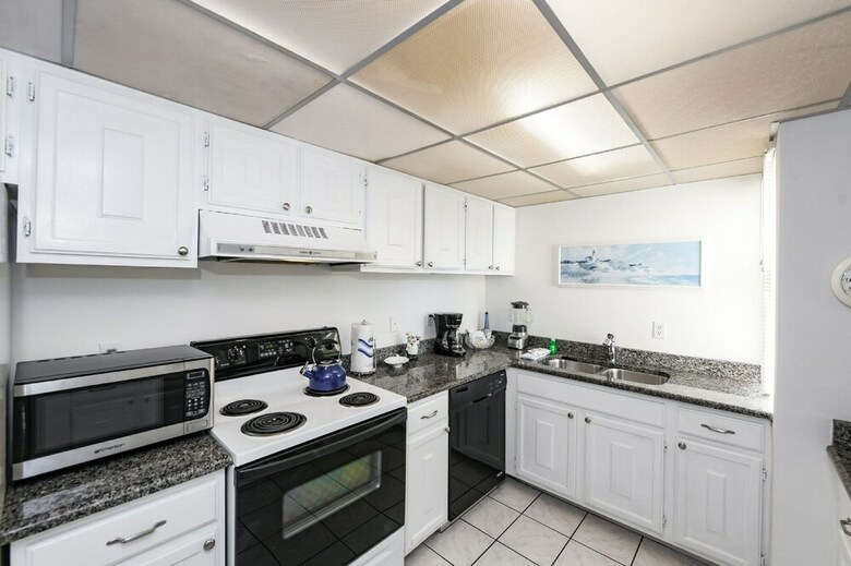 Bay Oaks By Beachside Management