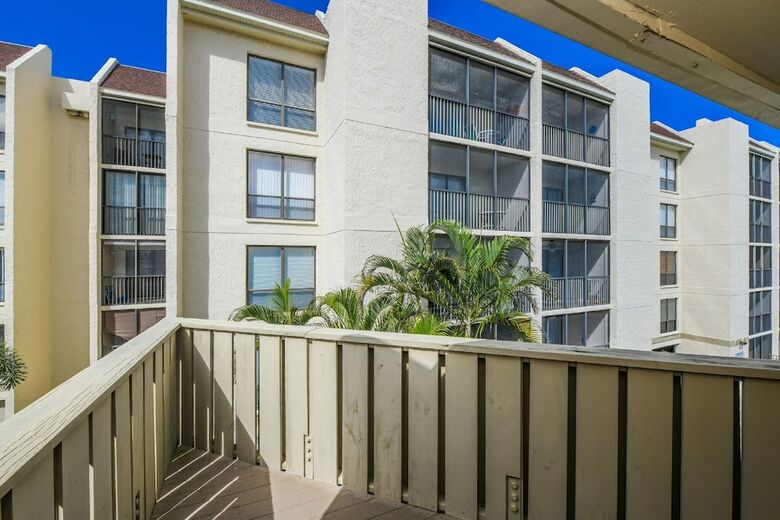 Bay Oaks By Beachside Management