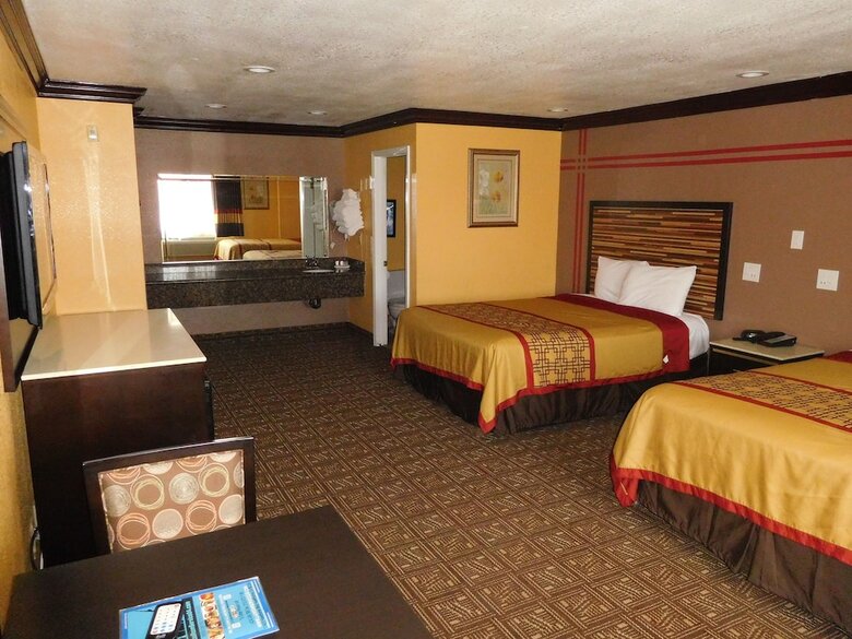 Hotel Diamond Inn