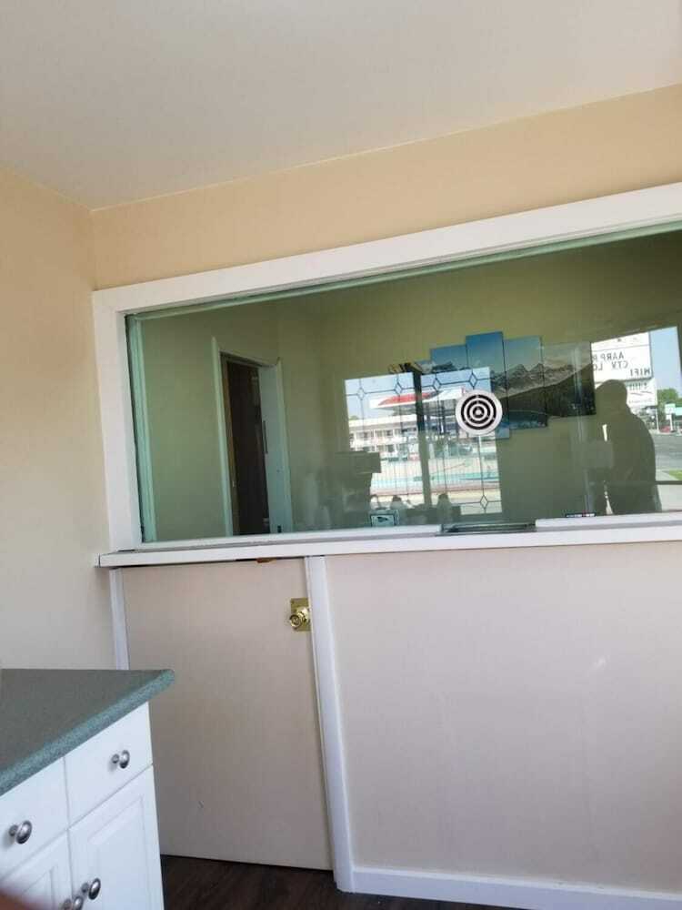 Motel Economy Inn