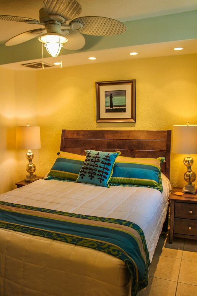 Hollywood Sands Resort, A Vri Resort