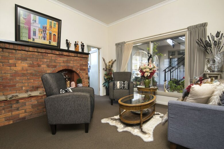 Art Deco Apartment