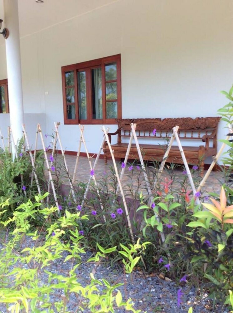 Hotel Lanta Wanida Resort