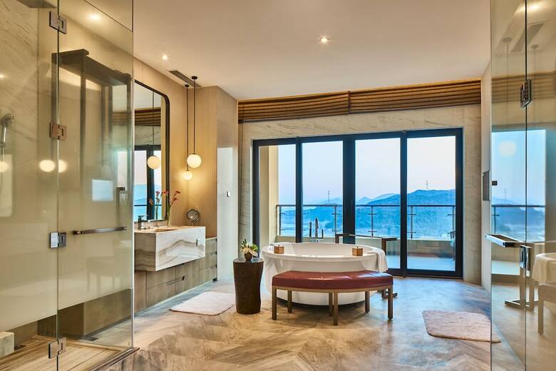 Hotel Crowne Plaza Ningbo Xiangshan Sea View