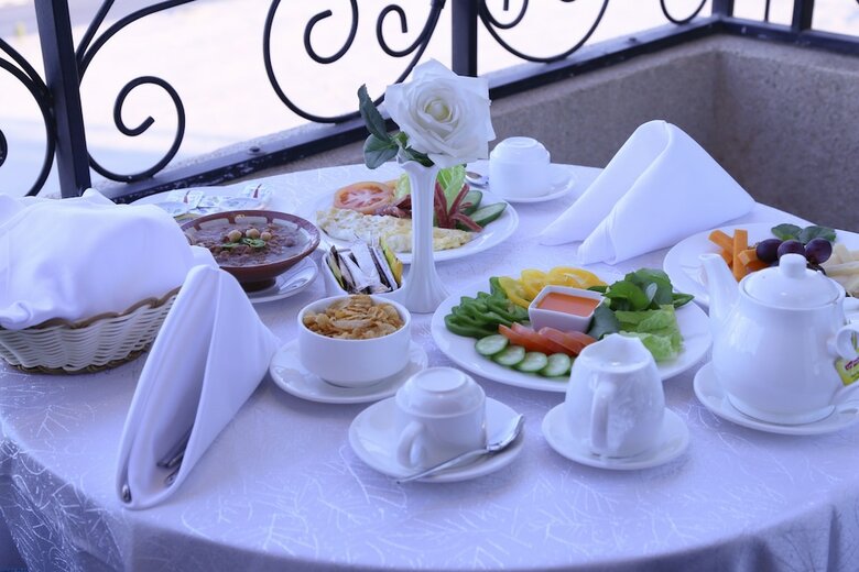 Ronza Rose Sea View Hotel