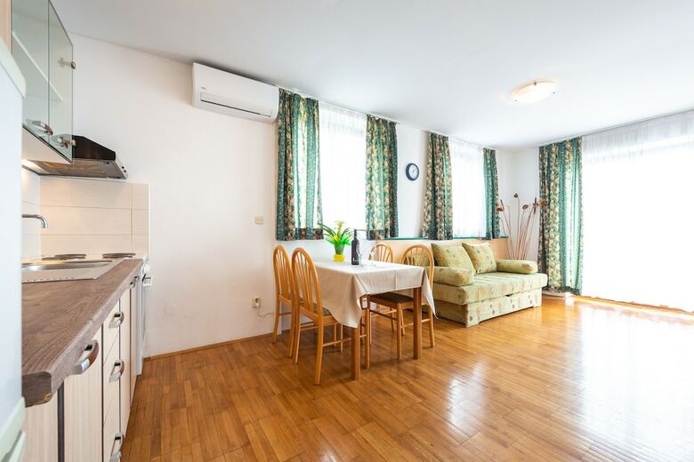 Apartments Matu?ko