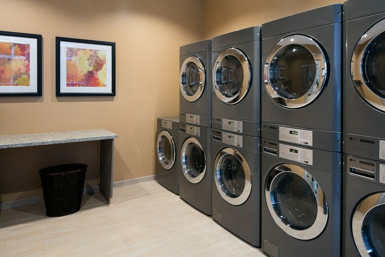 Hotel Staybridge Suites Des Moines Downtown