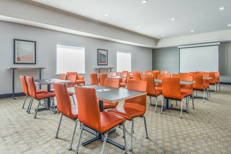 Hotel Holiday Inn Express & Suites Stillwater - University Area