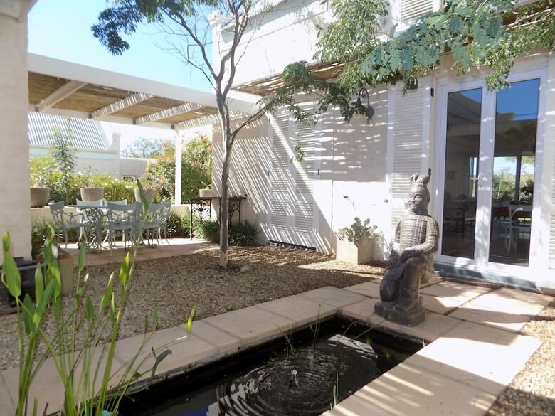Bed & Breakfast Le Bonheur Guest Accommodation