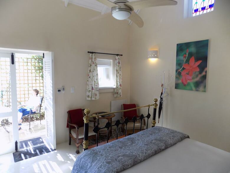 Bed & Breakfast Le Bonheur Guest Accommodation