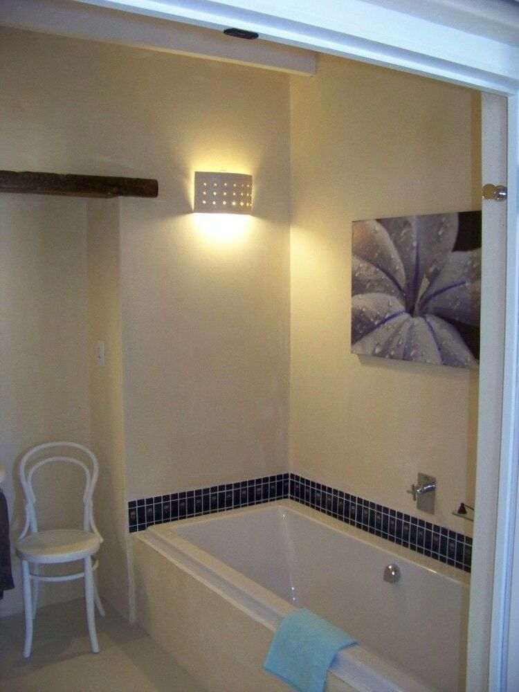 Bed & Breakfast Le Bonheur Guest Accommodation