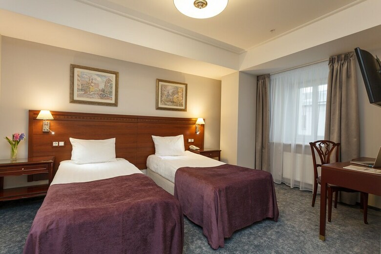 Medea Hotel