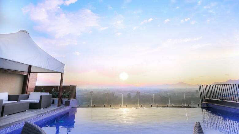 Hotel Regenta Almeida Zirakpur Chandigarh