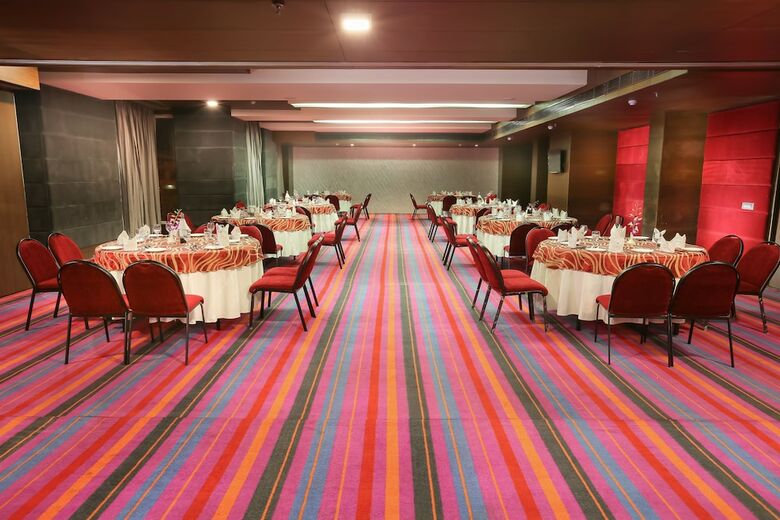 Hotel Regenta Almeida Zirakpur Chandigarh