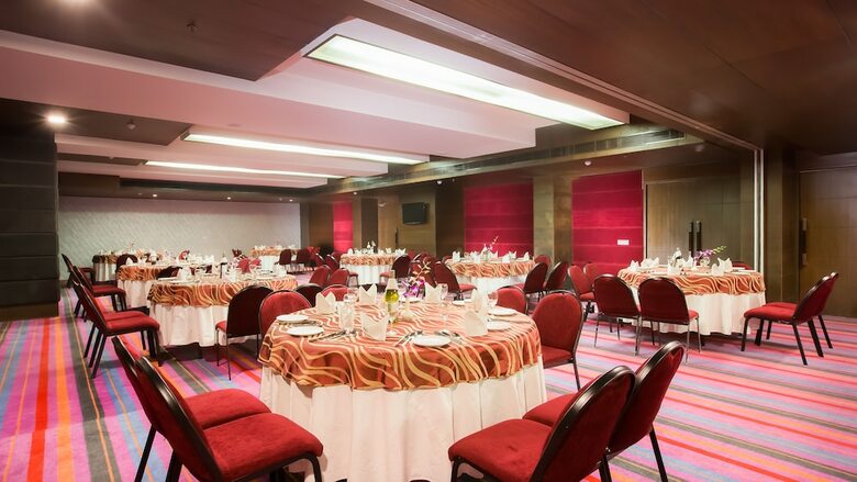 Hotel Regenta Almeida Zirakpur Chandigarh