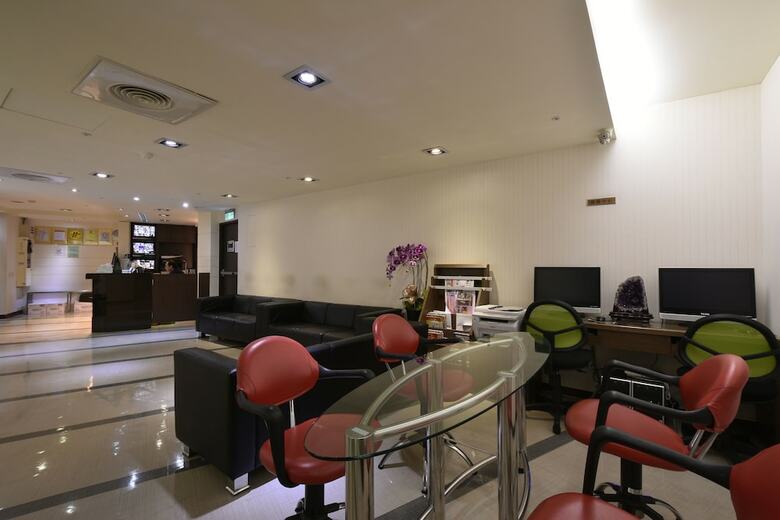 New World Hotel