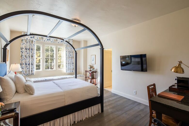 Hotel L Auberge Carmel