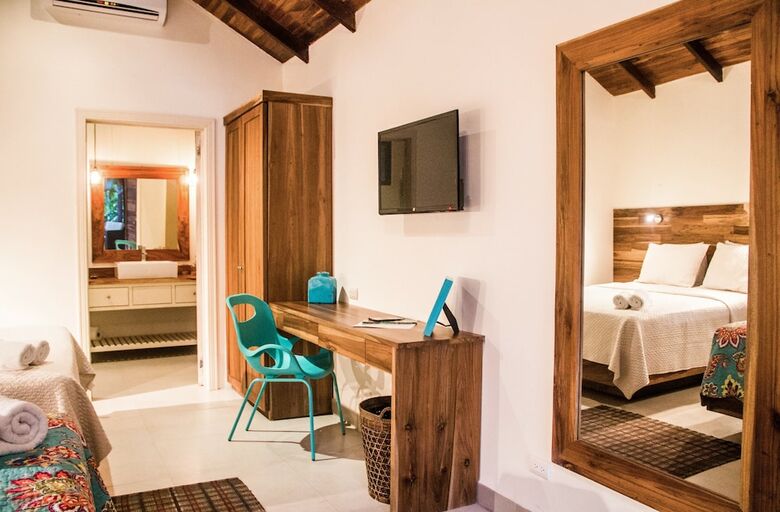Hotel Banana Beach Bungalows