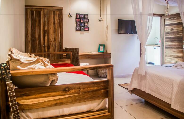 Hotel Banana Beach Bungalows