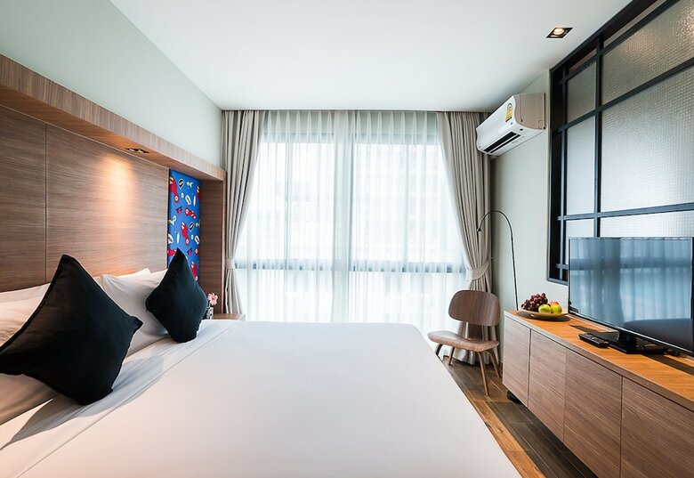 Sunshine Hip Hotel