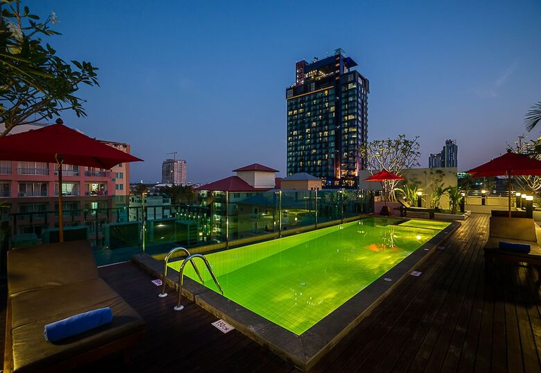 Sunshine Hip Hotel