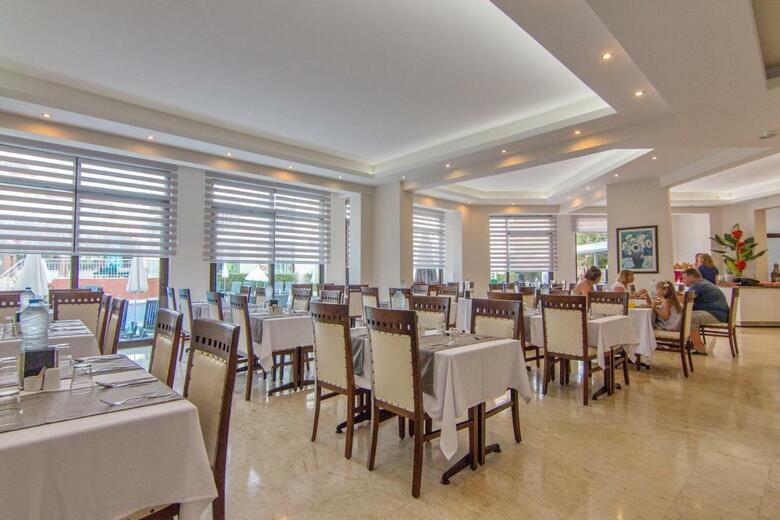 Palmea Hotel