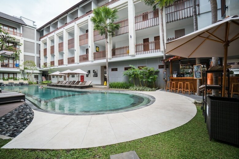Grand La Walon Hotel