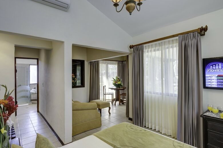 Casa Conde Beach Front Hotel - All Inclusive
