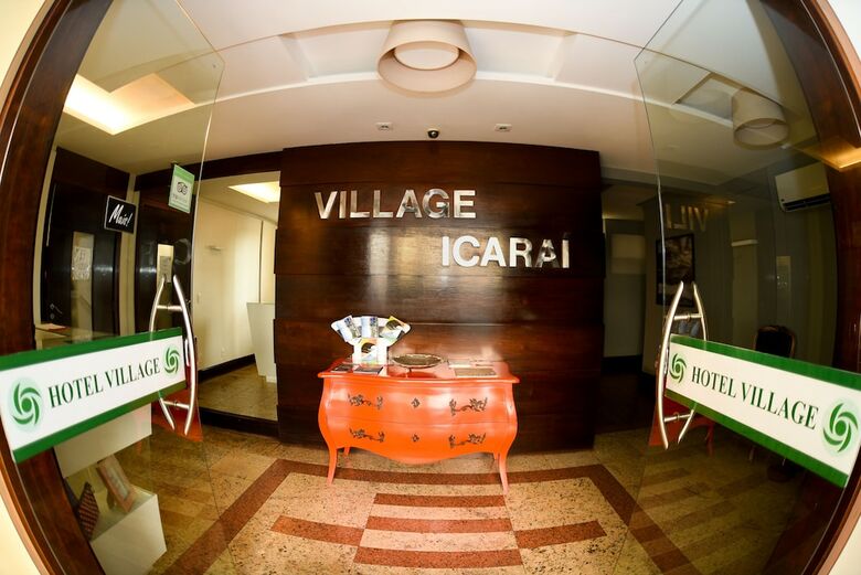 Hotel Village Icara�