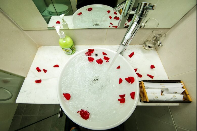 Quy Hung Hotel