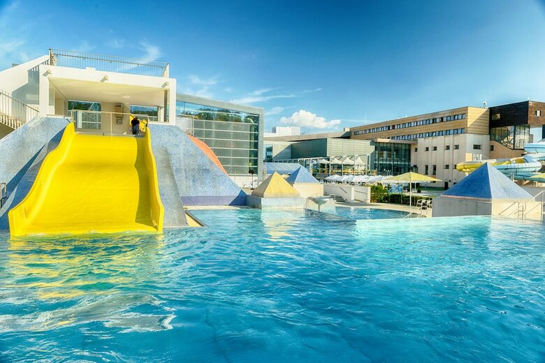 Hotel Aquacity Riverside