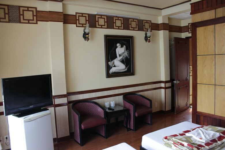 Bi Saigon Hotel